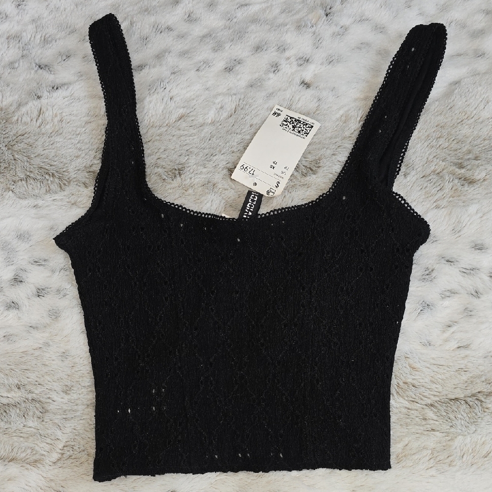 Black Lace Cropped Camisole Tank Top - Womens - Picture 6 of 11